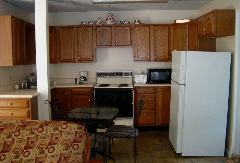 סוויטה דלוקס, Windsor Motel