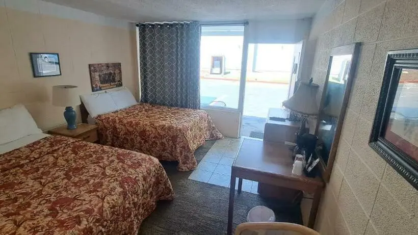 デラックスルーム, Windsor Motel