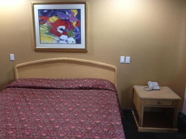 キングサイズベッドのスタンダードルーム, All 8 Motel