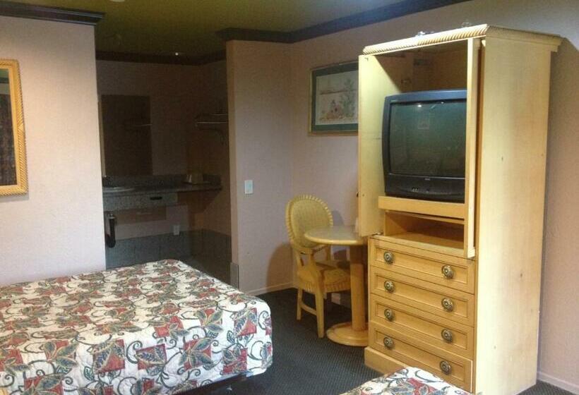 Номер Стандарт Двуспальная Кровать, All 8 Motel