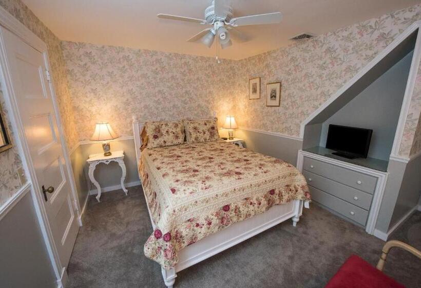 غرفة ديلوكس, Anne's White Columns Inn