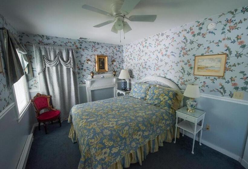 غرفة قياسية, Anne's White Columns Inn