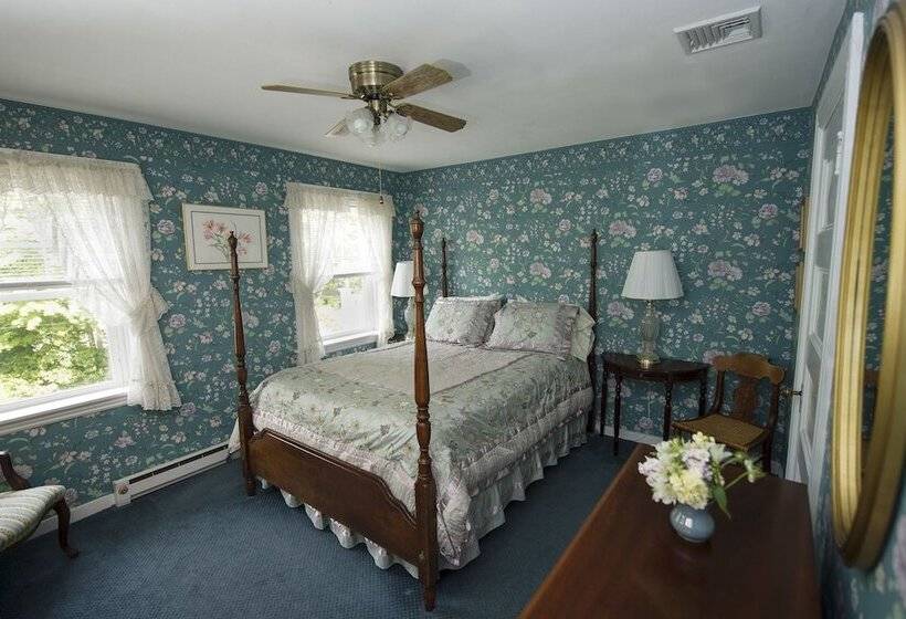 غرفة سوبيريور, Anne's White Columns Inn