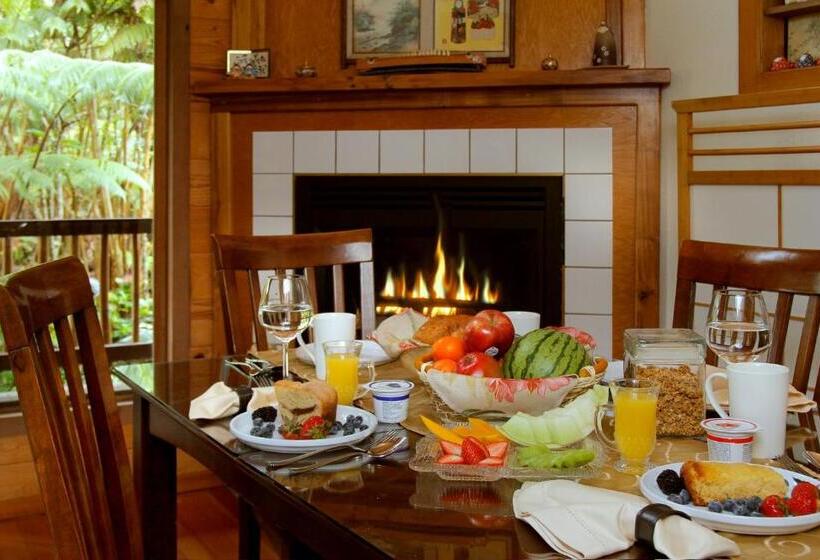 Хижина, Lotus Garden Cottages