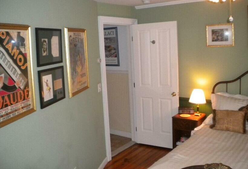 סוויטה עם מיטת קווין, The Stirling House Waterfront Inn Greenport