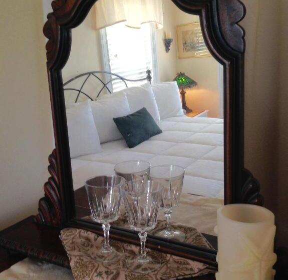 חדר סטנדרט עם מיטת קינג, The Stirling House Waterfront Inn Greenport