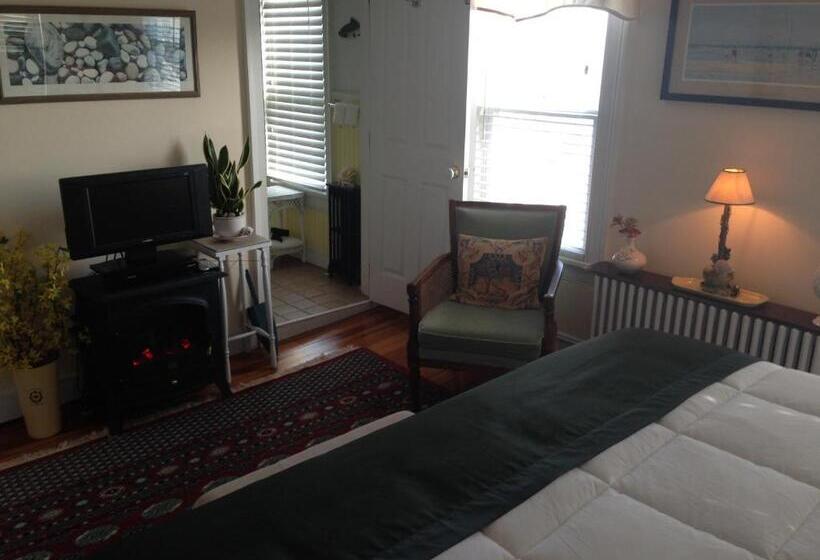 חדר סטנדרט עם מיטת קינג, The Stirling House Waterfront Inn Greenport