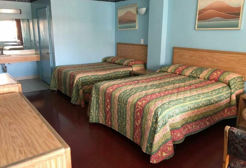 غرفه قياسيه سريرين مزدوجين, Chester Inn Motel