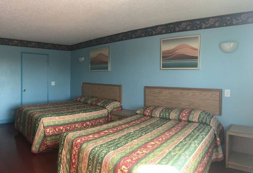 Номер Стандарт 2 Двуспальные Кровати, Chester Inn Motel