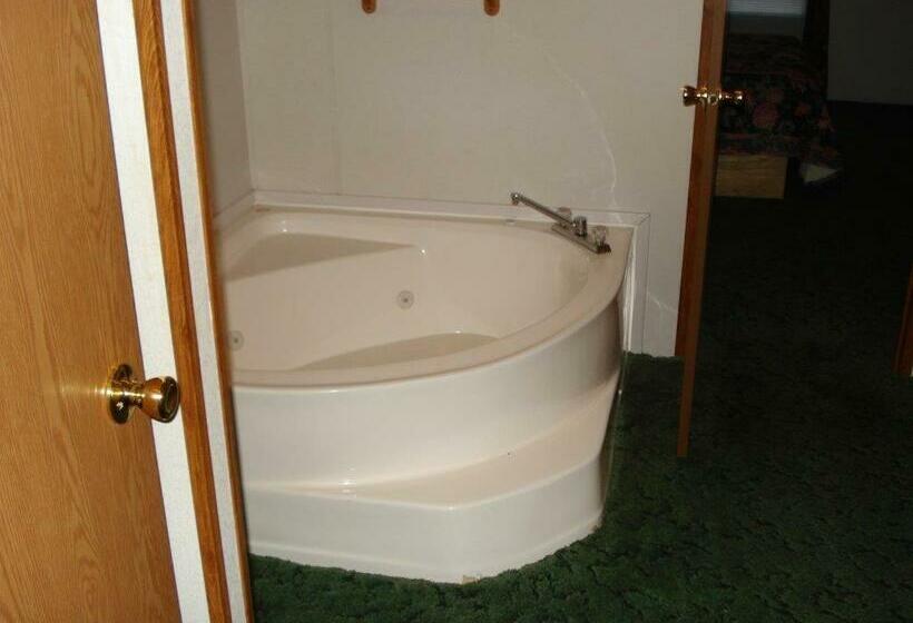 غرفة قياسية سرير كينج لذوى الإحتياجات الخاصة, Comfort Green Motel