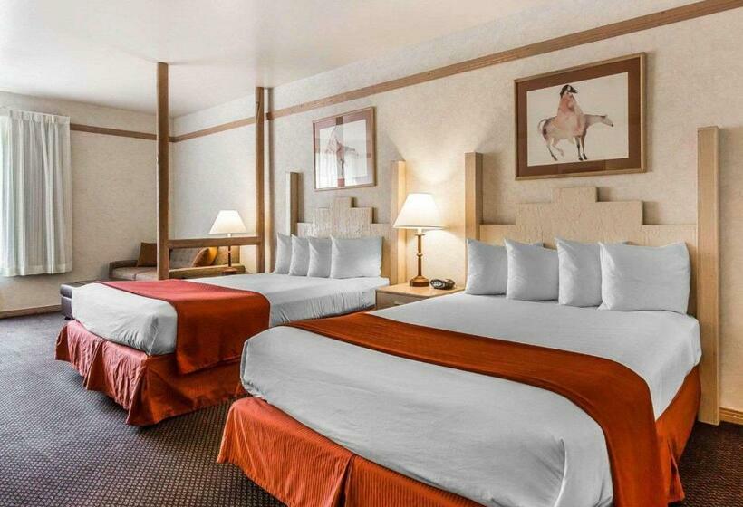 Люкс, Quality Suites Moab Near Arches National Park
