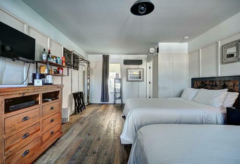 غرفة قياسية, The Montauk Beach House