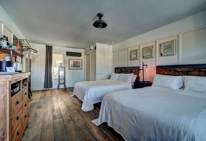 غرفة قياسية, The Montauk Beach House