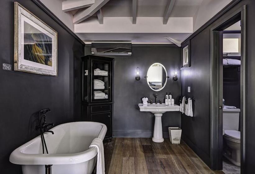 غرفة قياسية, The Montauk Beach House