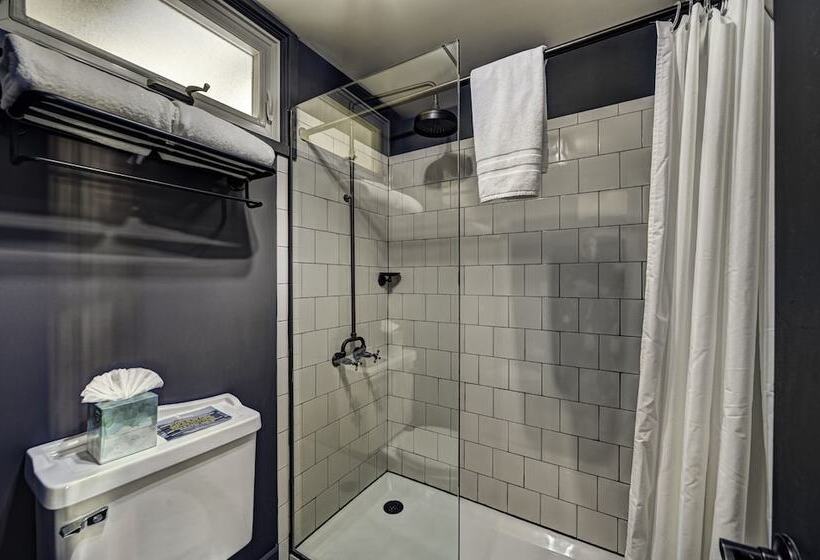 غرفة قياسية, The Montauk Beach House