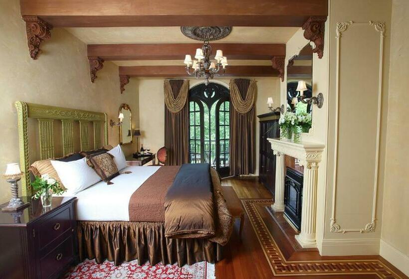 キングサイズベッドのスタンダードルーム, Ledson Hotel & Zina Lounge