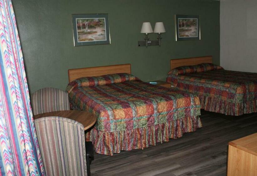 غرفه قياسيه سريرين مزدوجين, American Motor Inn   Rock Island