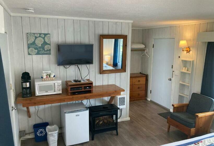 带大床的标准间, Tillicum Beach Motel   Formerly Deane S Oceanfront Lodge