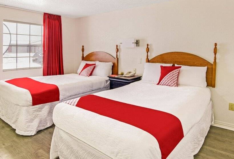 带2个双人床的标准工作室, Deluxe Inn Killeen