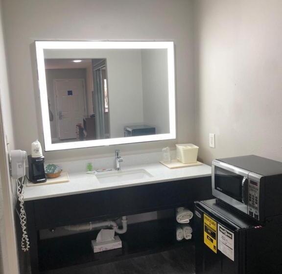 غرفة ديلوكس, Diboll Inn And Suites