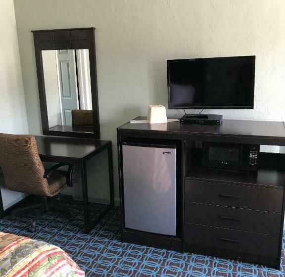 חדר סטנדרט שתי מיטות זוגיות, Economy Inn