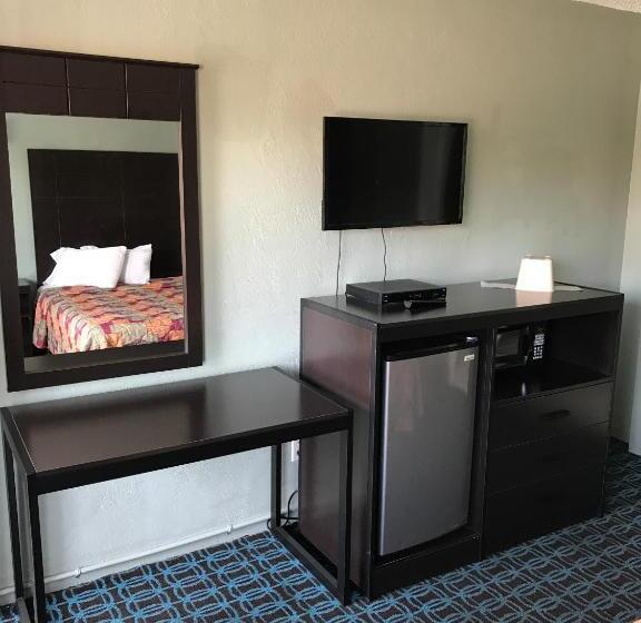 חדר סטנדרט עם מיטת קינג, Economy Inn