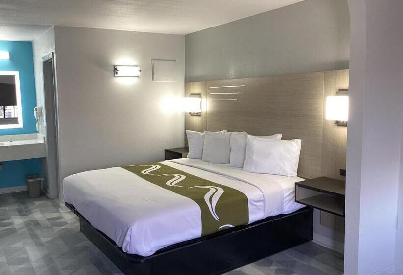 إستوديو قياسى سرير كينج, Pleasanton Executive Inn