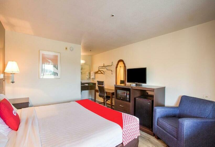 Стандартный Номер Кровать Кинг, OYO Woodland Hotel and Suites