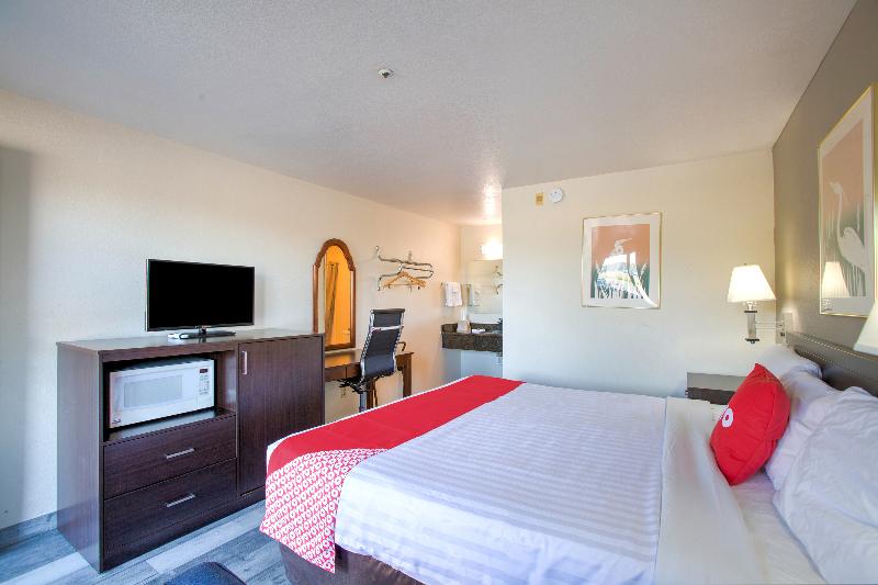 Стандартный Номер Кровать Кинг, OYO Woodland Hotel and Suites