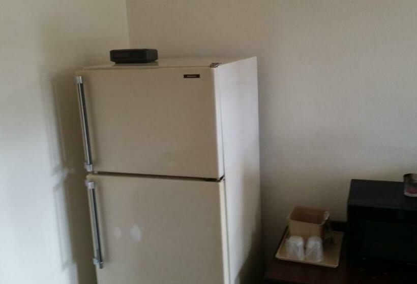 Номер Стандарт, Nakon Motel