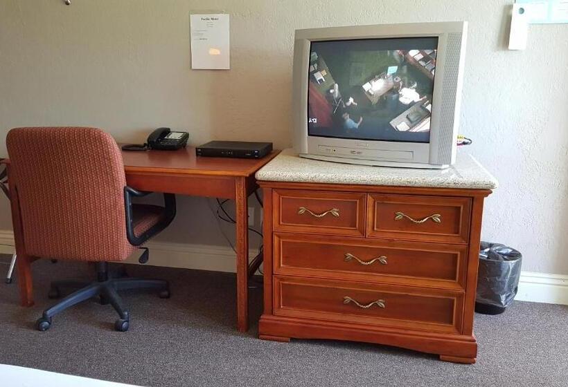 스탠다드 룸 킹사이즈 침대, Pacific Motel