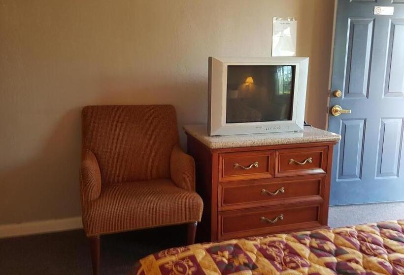 패밀리 룸, Pacific Motel