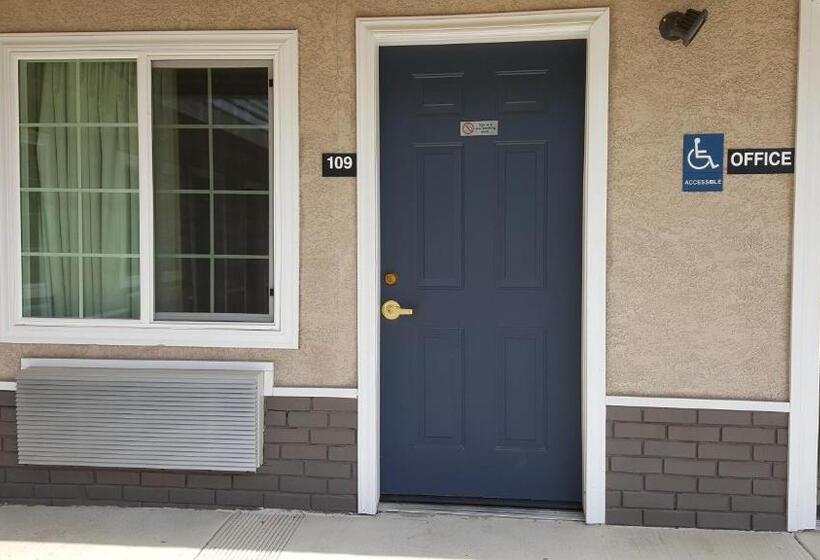 장애인을 위한 스탠다드 싱글 룸, Pacific Motel