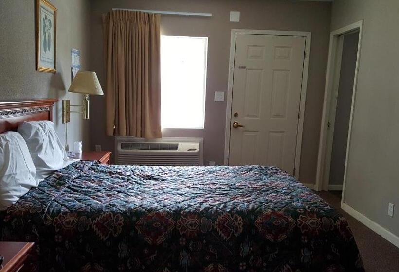 패밀리 스위트, Pacific Motel