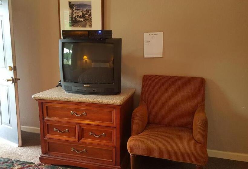 패밀리 스위트, Pacific Motel