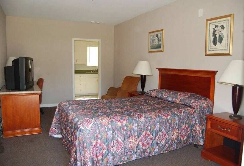 패밀리 룸, Pacific Motel