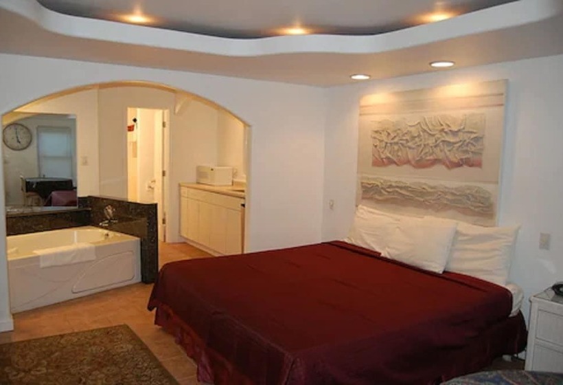 חדר סטנדרט עם מיטת קינג, Point 1 Resort & Motel