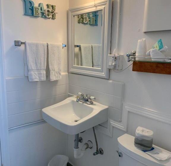 海景套房, Tillicum Beach Motel   Formerly Deane S Oceanfront Lodge