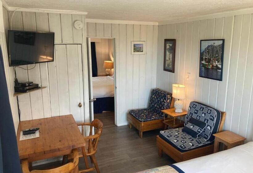 家庭套房, Tillicum Beach Motel   Formerly Deane S Oceanfront Lodge