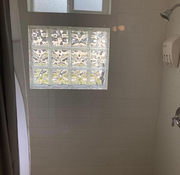 标准间, Tillicum Beach Motel   Formerly Deane S Oceanfront Lodge