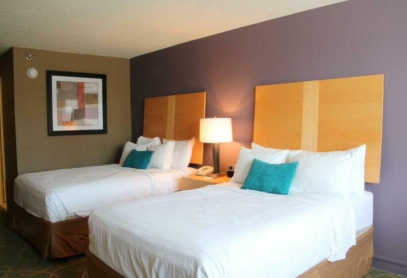 Номер Стандарт 2 Двуспальные Кровати, Trip Hotel Ithaca