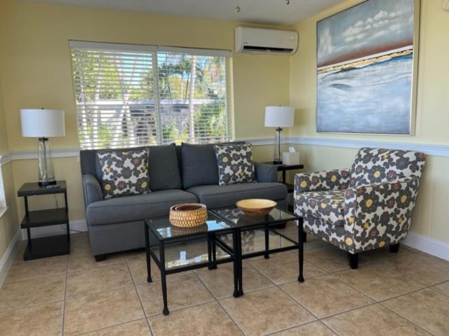 Номер Стандарт Вид на Море, Bay Harbor Lodge