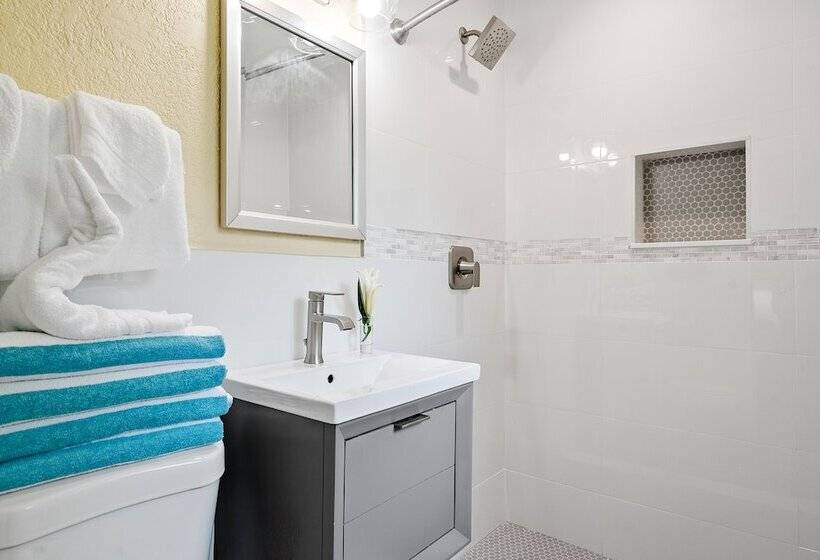 Дом 1 Спальня, Bay Harbor Lodge