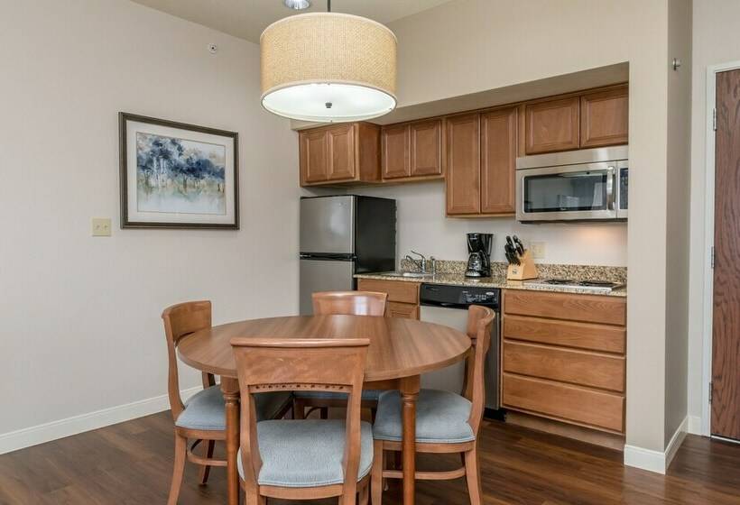 جناح, Port Of Kimberling Marina & Resort