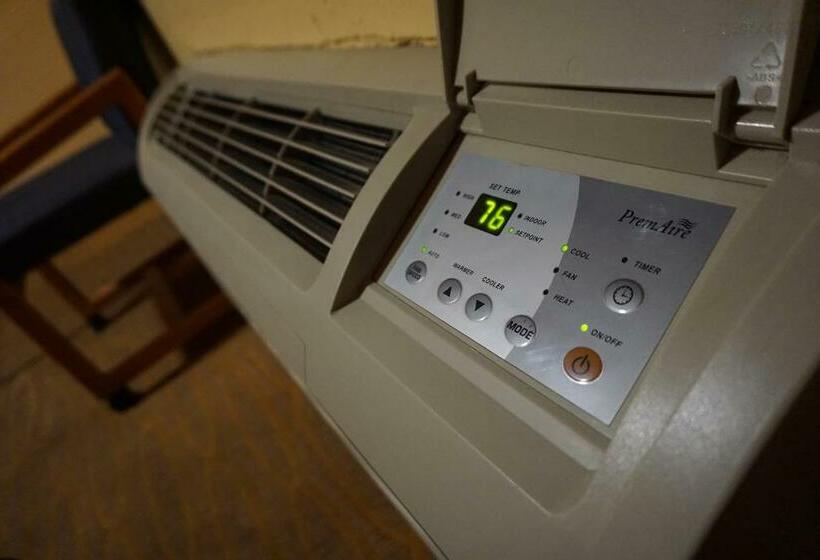 标准间, Mesa Oasis Inn & Motel