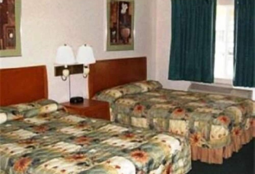 Номер Стандарт 2 Двуспальные Кровати, Country Inn