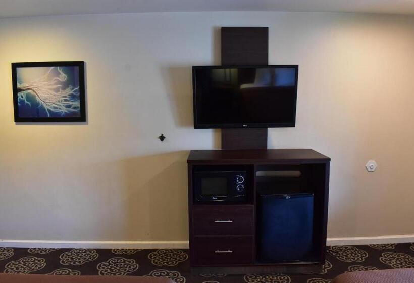 غرفه قياسيه سريرين مزدوجين, Country Inn