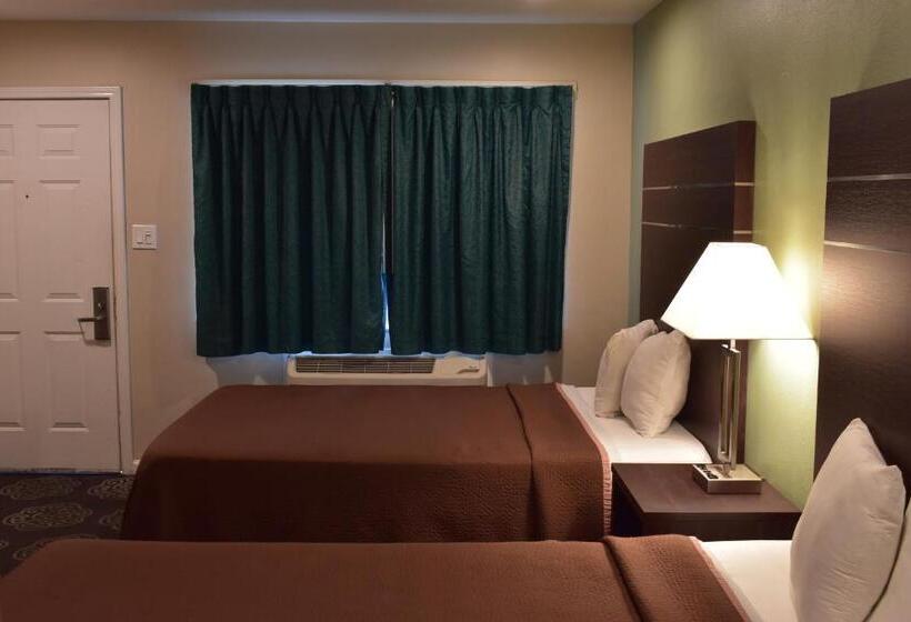 Номер Стандарт 2 Двуспальные Кровати, Country Inn