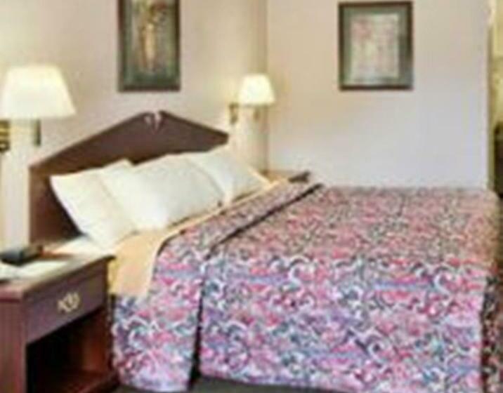 اتاق استاندارد با تخت بزرگ, Red Carpet Inn Macon East