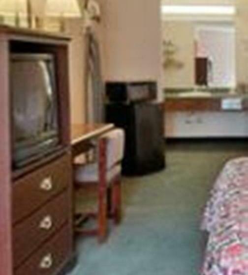 اتاق استاندارد, Red Carpet Inn Macon East